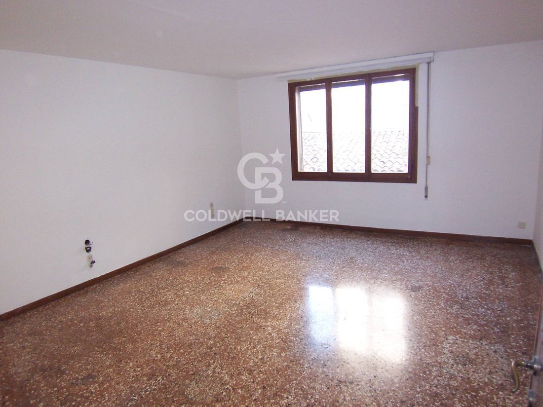 Apartment in Saint Paul, Venice, Italy 2 - 18206563