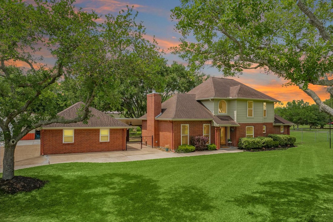 House in Alvin, Texas, United States 4 - 18145243