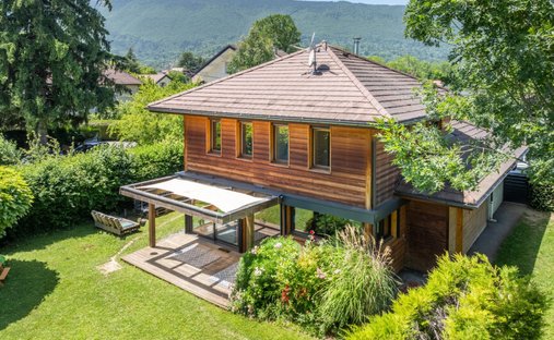 Villa in Sud, Saint-Jorioz, France 1