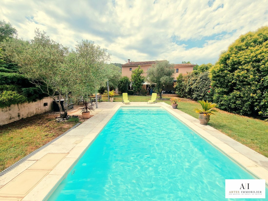 Villa in Saint-Thome, Auvergne-Rhône-Alpes, France 3 - 18206887