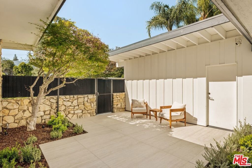 House in Los Angeles, California, United States 4 - 18200182