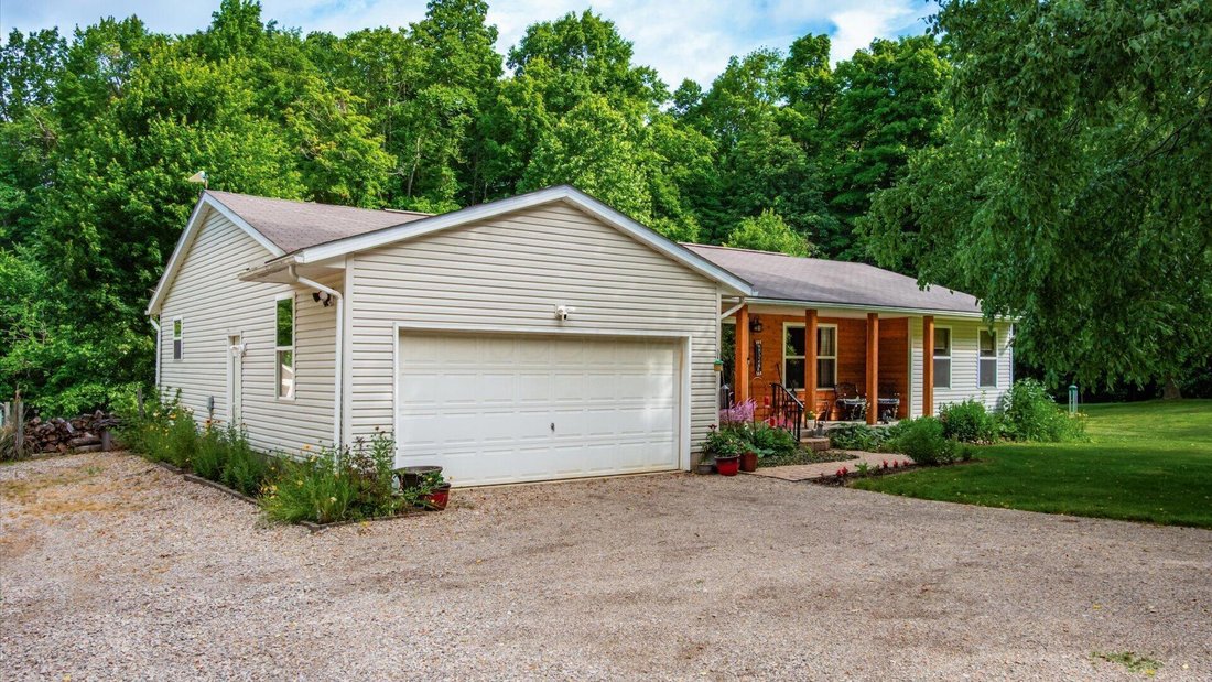 House in Roseville, Ohio, United States 2 - 18203809