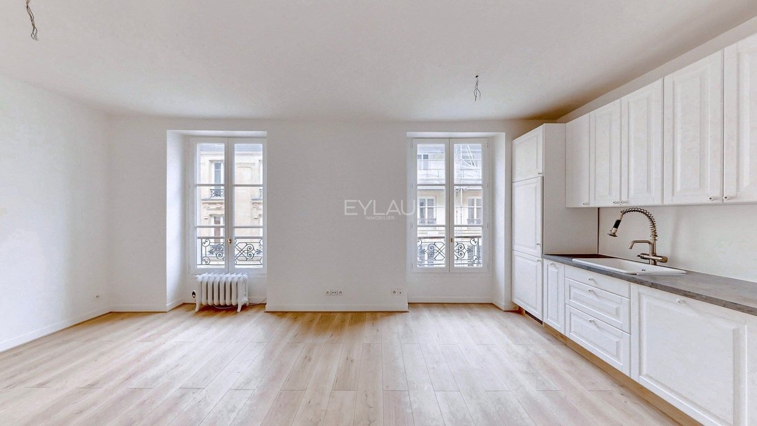 Apartment in Nationale-Deux Moulins, Paris 13e Arrondissement, Paris 2 - 18200755