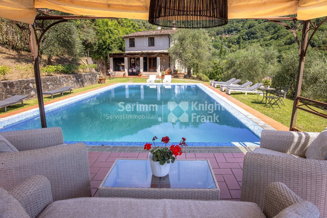 House in Area Monte San Quirico - Sant'Alessio, Lucca, Tuscany 3 - 18206564
