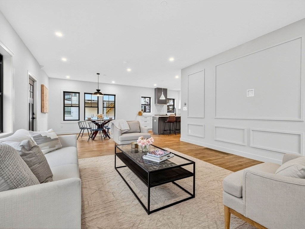 Condo in Somerville, Massachusetts, United States 1 - 18204044