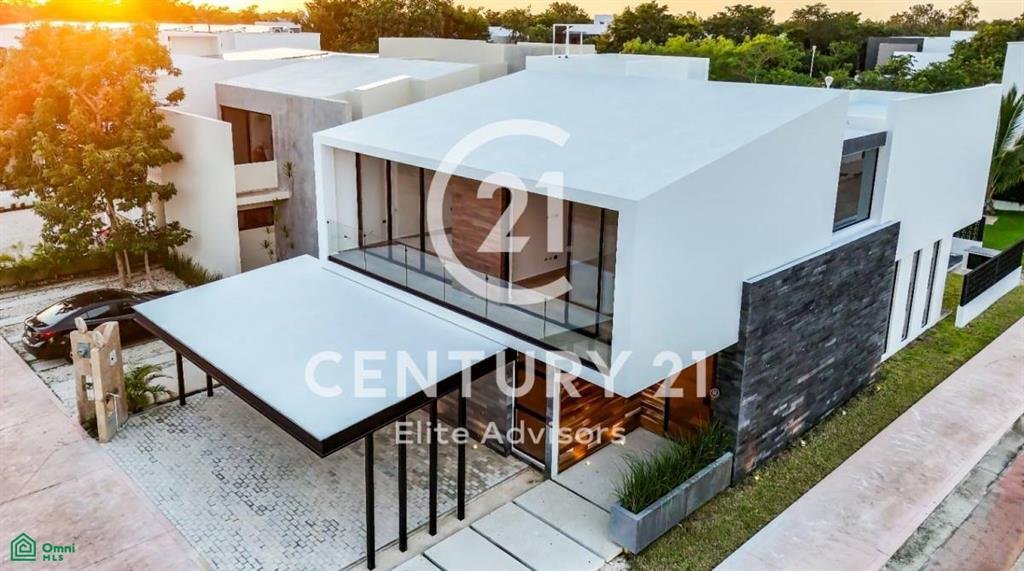 Townhouse in Lagos del Sol, Quintana Roo, Mexico 1 - 17232135