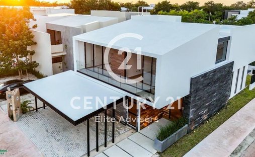Townhouse in Lagos del Sol, Quintana Roo, Mexico 1