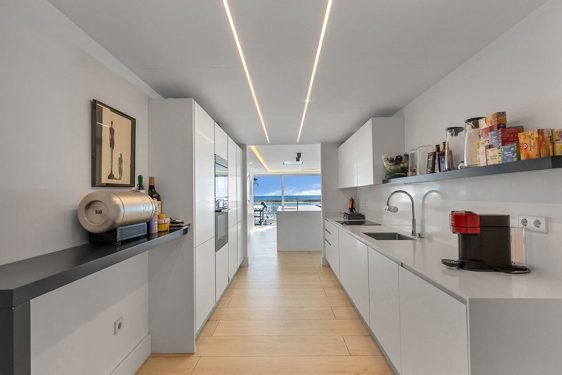 Apartment in Alicante, Valencian Community, Spain 3 - 18208749