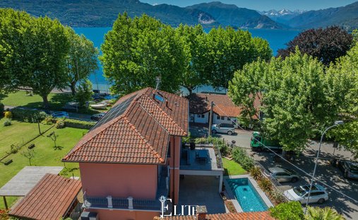 Villa in Laveno-Mombello, Lombardei, Italien 1