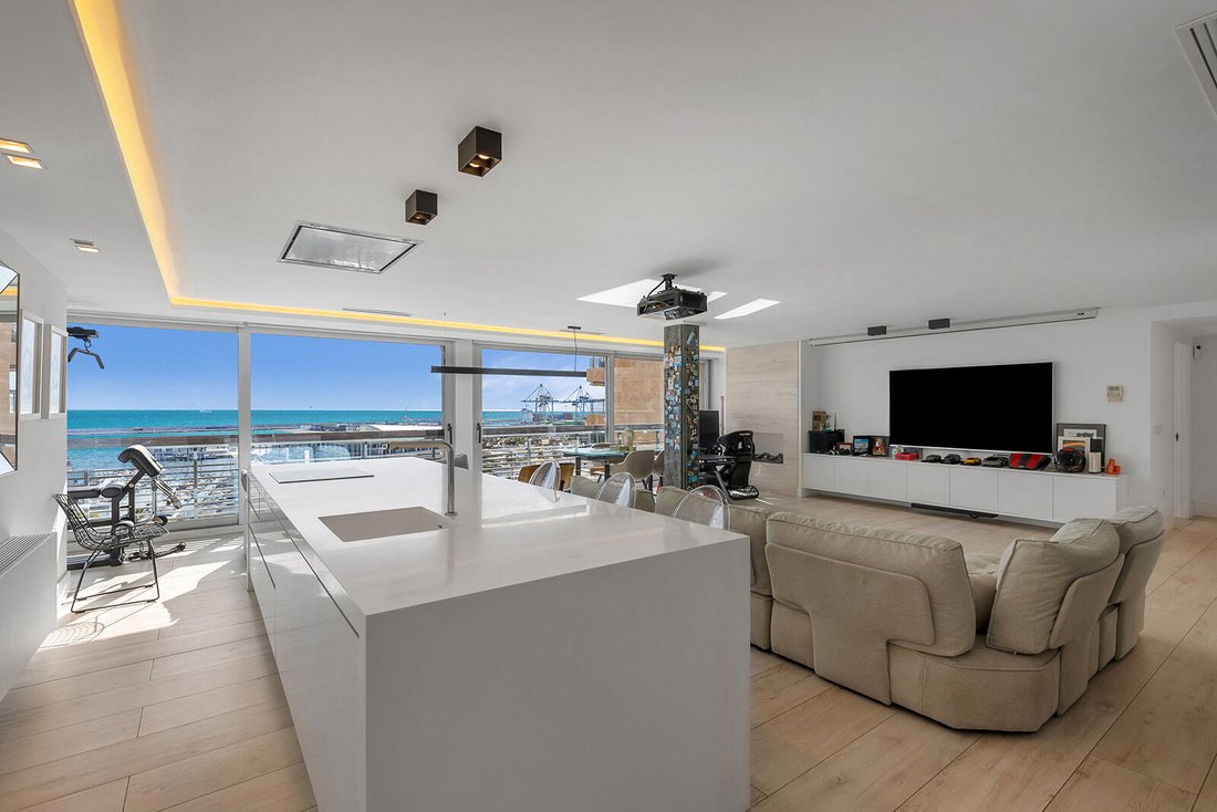 Apartment in Alicante, Valencian Community, Spain 2 - 18208749