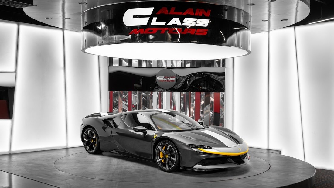 Coupe in Dubai, United Arab Emirates 1 - 18208972
