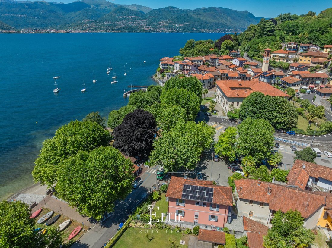 Villa in Laveno-Mombello, Lombardy, Italy 5 - 18208709