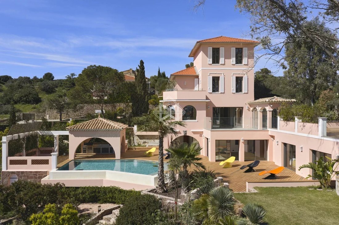 Villa in French Riviera, Provence-Alpes-Côte d'Azur, France 5 - 18208679
