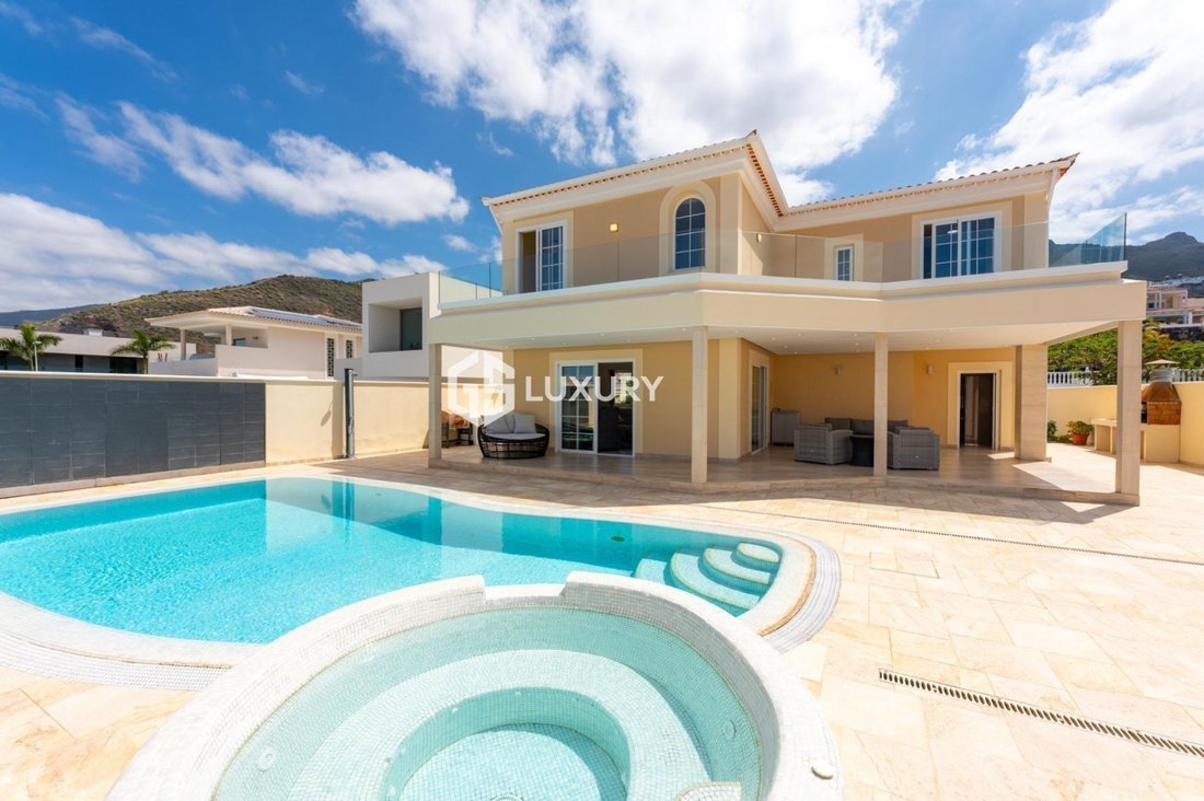 House in Costa Adeje, Adeje, Canary Islands 1 - 18207850