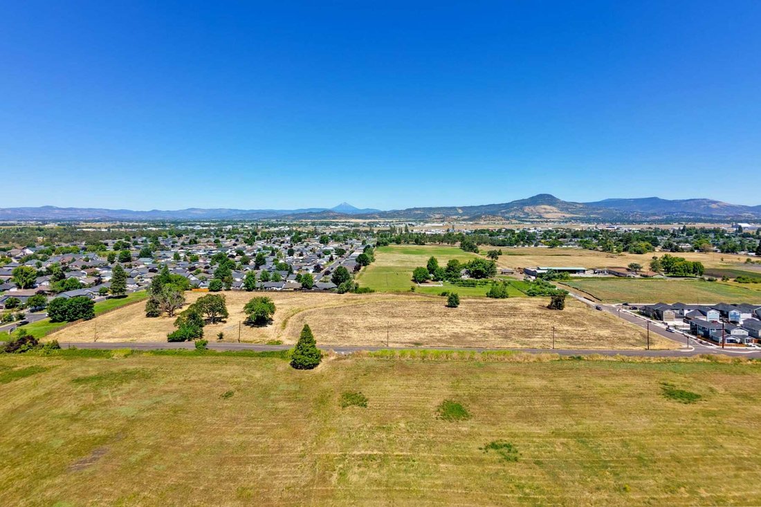 Land in Medford, Oregon, United States 1 - 18208614