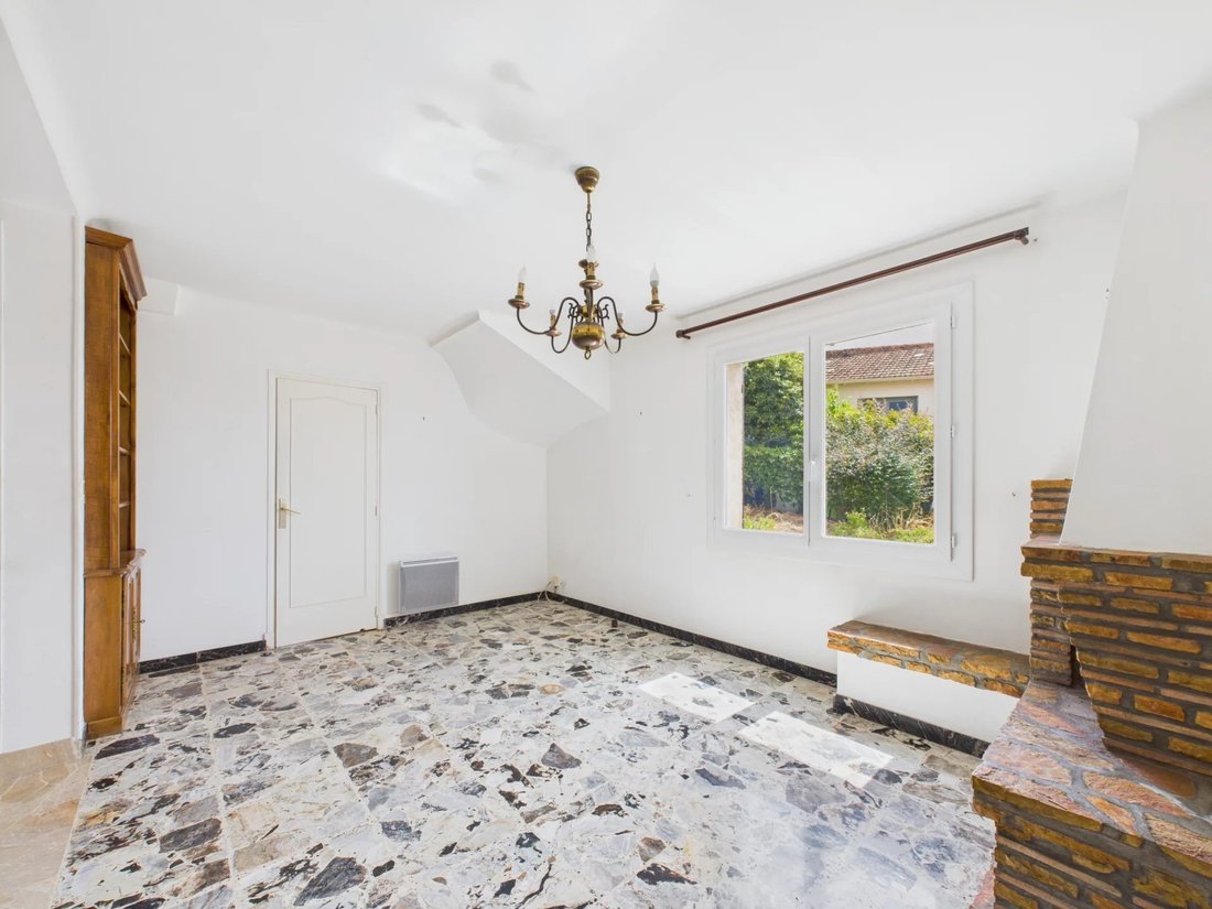 House in Antibes, Provence-Alpes-Côte d'Azur, France 4 - 18015671