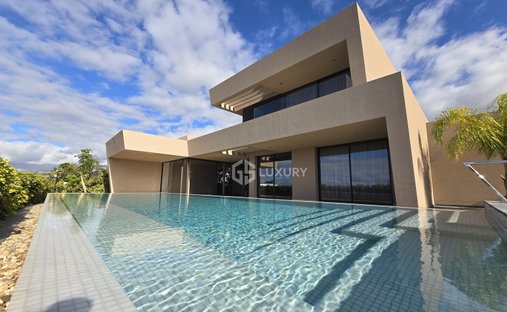 House in Puerto de la Cruz, Canary Islands, Spain 1