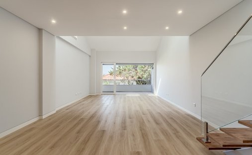 Apartment in Carcavelos e Parede, Lisbon, Portugal 1