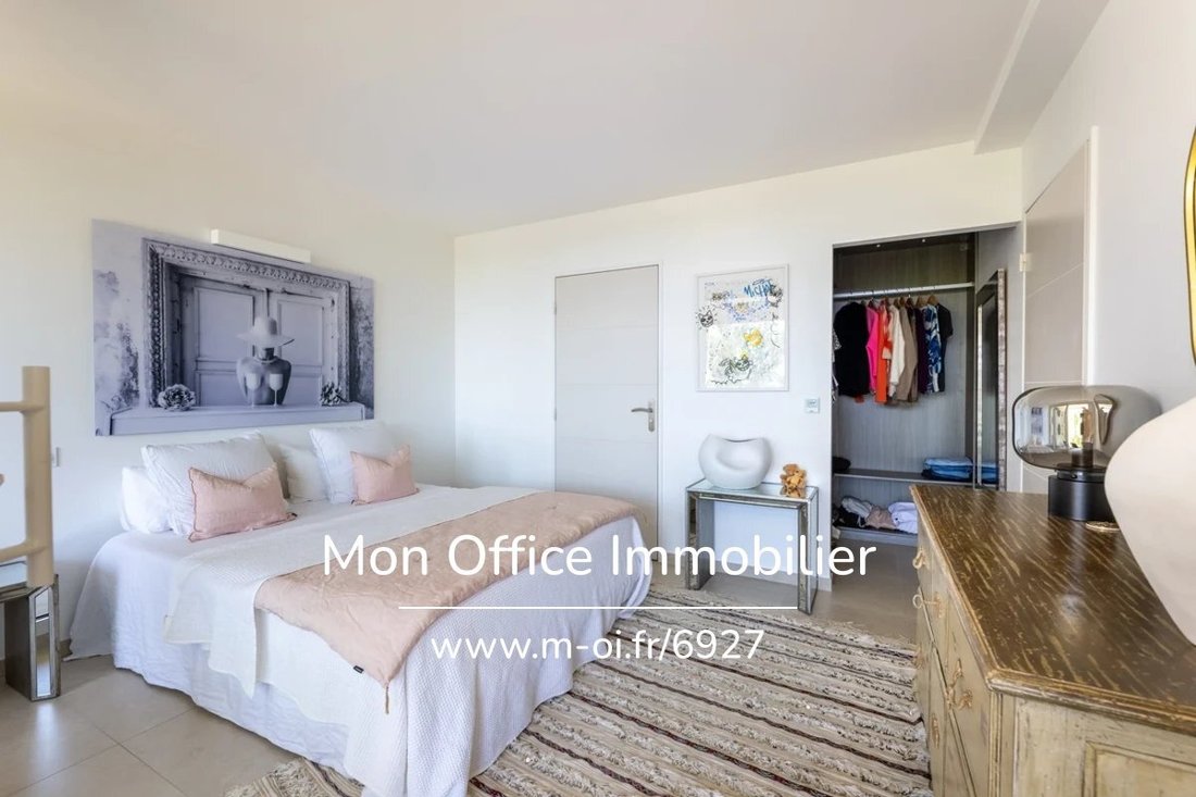 Apartment in Granettes-Jauberte-Sainte Anne, Aix-en-Provence, France 4 - 18203265