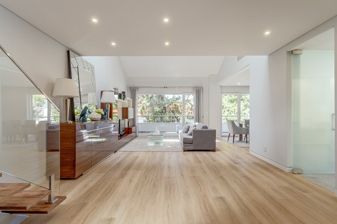 Apartment in Carcavelos e Parede, Lisbon, Portugal 1 - 18208783