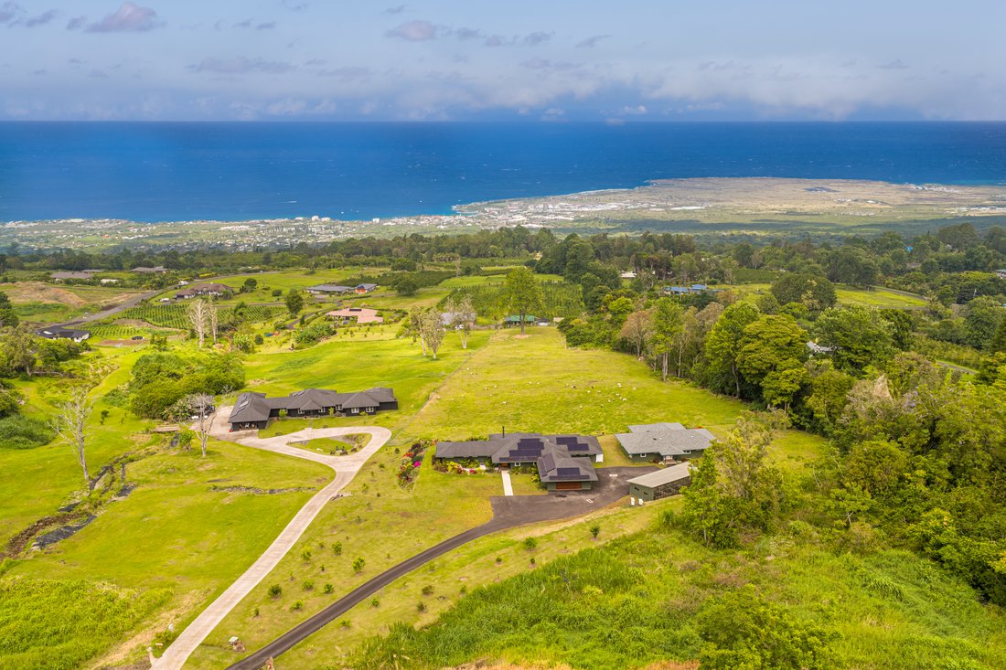 Kailua-Kona, Hawaii, United States 4 - 18207959