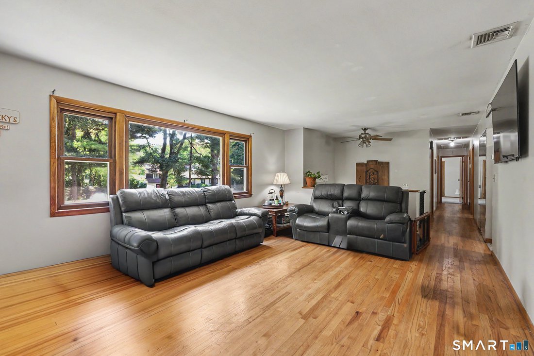 House in Orange, Connecticut, United States 5 - 18207276