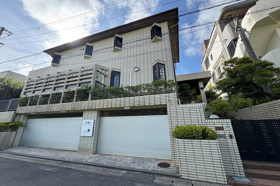 House in Urasoe, Okinawa, Japan 1 - 18207946
