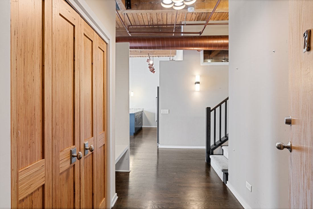 Condo in Chicago, Illinois, United States 2 - 18209314