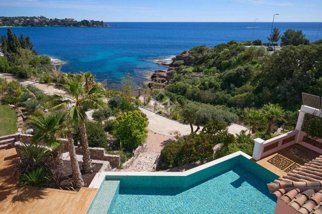 Villa in French Riviera, Provence-Alpes-Côte d'Azur, France 4 - 18208679