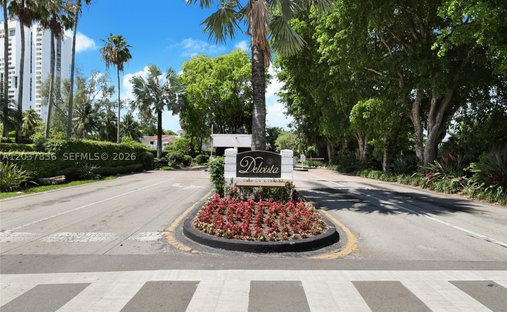 Townhouse in Aventura, Florida, United States 1