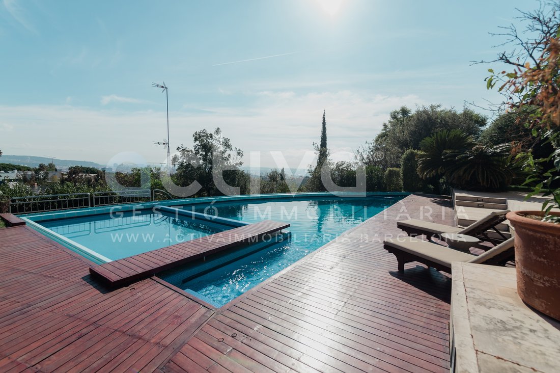 Villa in Esplugues de Llobregat, Catalonia, Spain 1 - 18209211