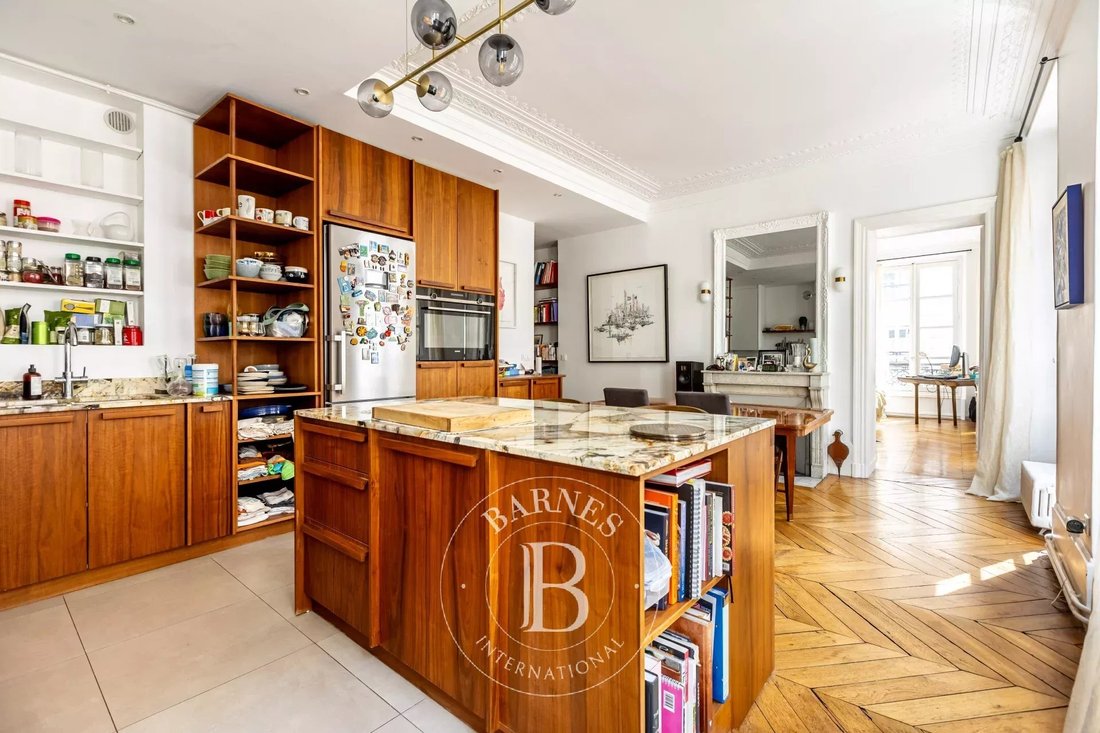 Apartment in Invalides, Paris 7e Arrondissement, Paris 3 - 18209259