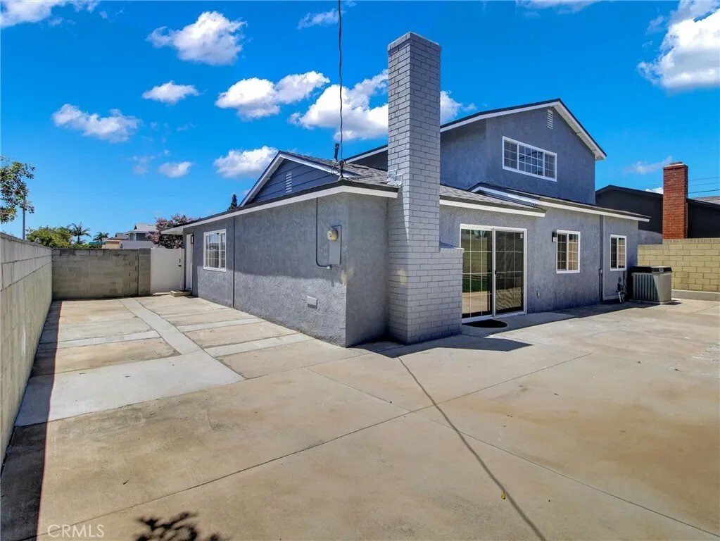 House in Carson, California, United States 4 - 18208064