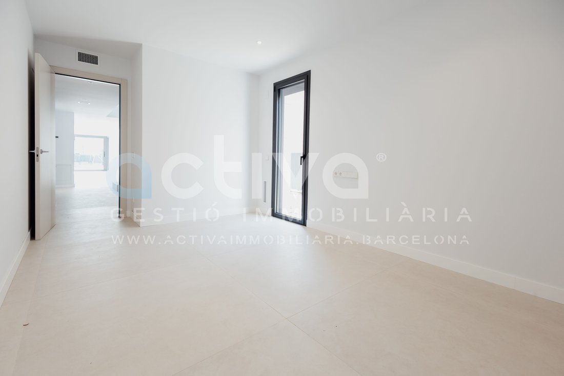 Chalet in Premia de Dalt, Catalonia, Spain 4 - 18209363
