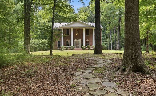 House in Burns, Tennessee, United States 1