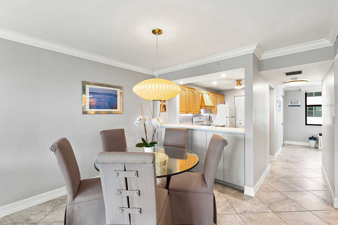 Condo in Marco Island, Florida, United States 5 - 18207973