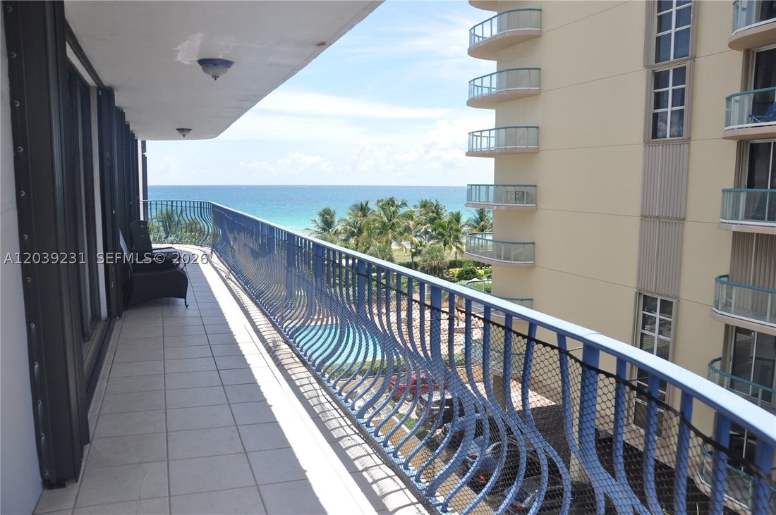 Condo in Bal Harbour, Florida, United States 5 - 18207306