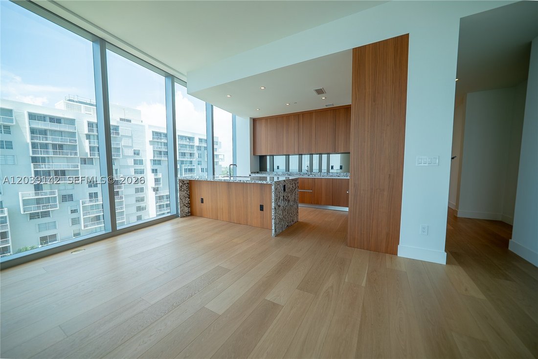 Condo in Miami, Florida, United States 2 - 18207307