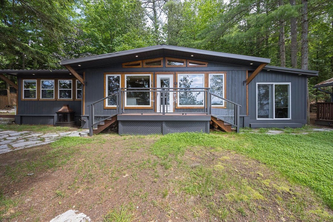 Minden, Ontario, Canada 2 - 17493948