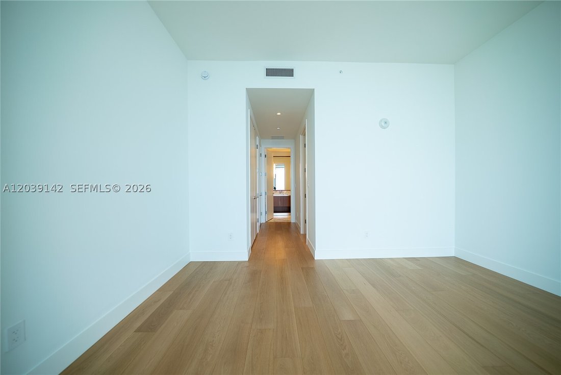 Condo in Miami, Florida, United States 5 - 18207307