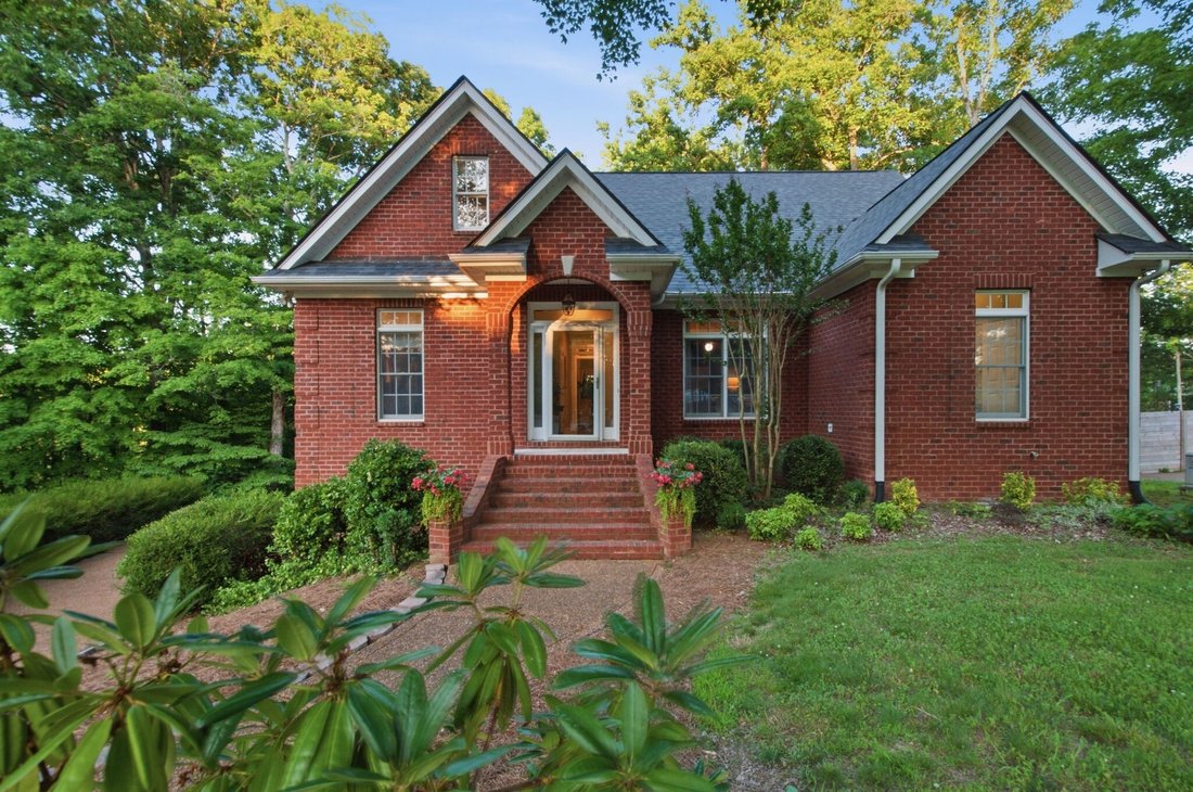House in Bon Aqua, Tennessee, United States 2 - 18208437