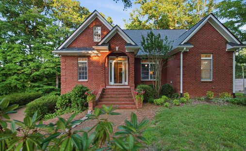 House in Bon Aqua, Tennessee, United States 1