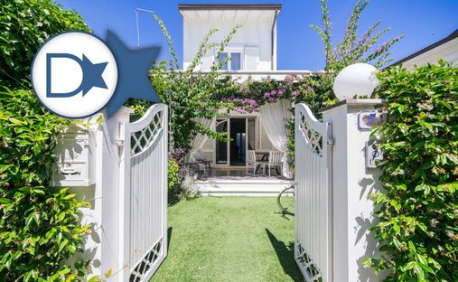 Villa in Center, Forte dei Marmi, Tuscany 1