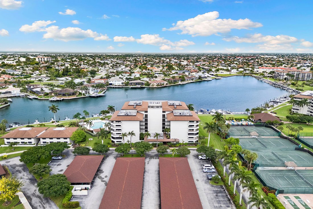 Condo in Marco Island, Florida, United States 2 - 18207973