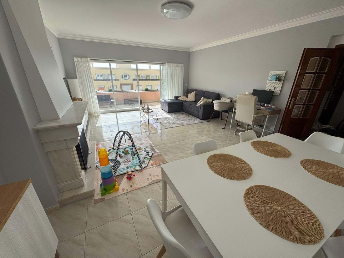 Apartment in Oeiras e Sao Juliao da Barra, Paco de Arcos e Caxias, Lisbon, Portugal 1 - 18208790