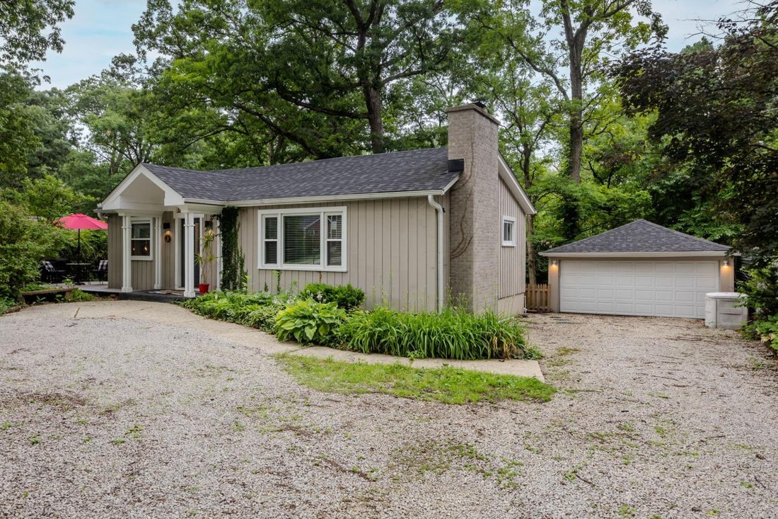 House in Glen Ellyn, Illinois, United States 3 - 18142485