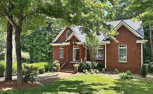 House in Bon Aqua, Tennessee, United States 1