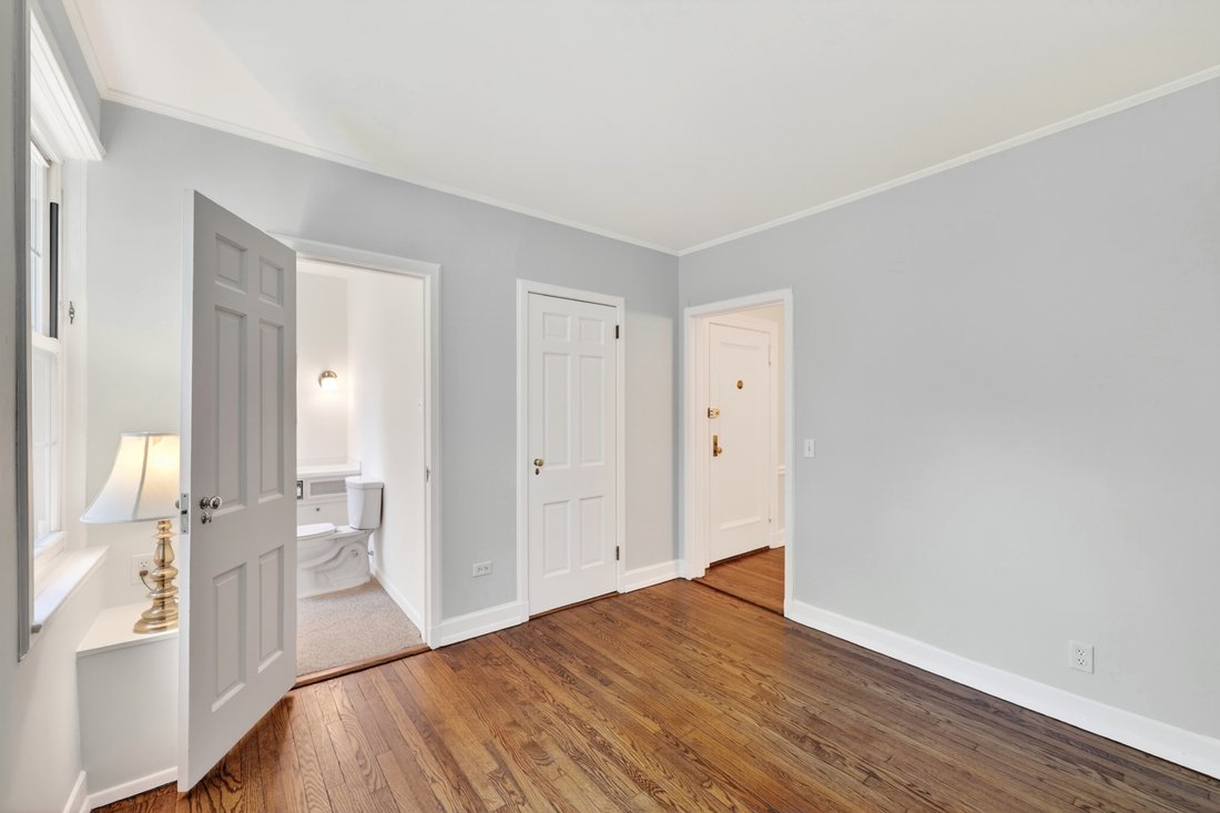 Bronxville, New York, United States 5 - 18207930
