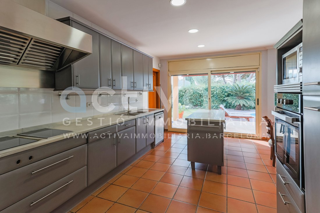Villa in Esplugues de Llobregat, Catalonia, Spain 4 - 18208868