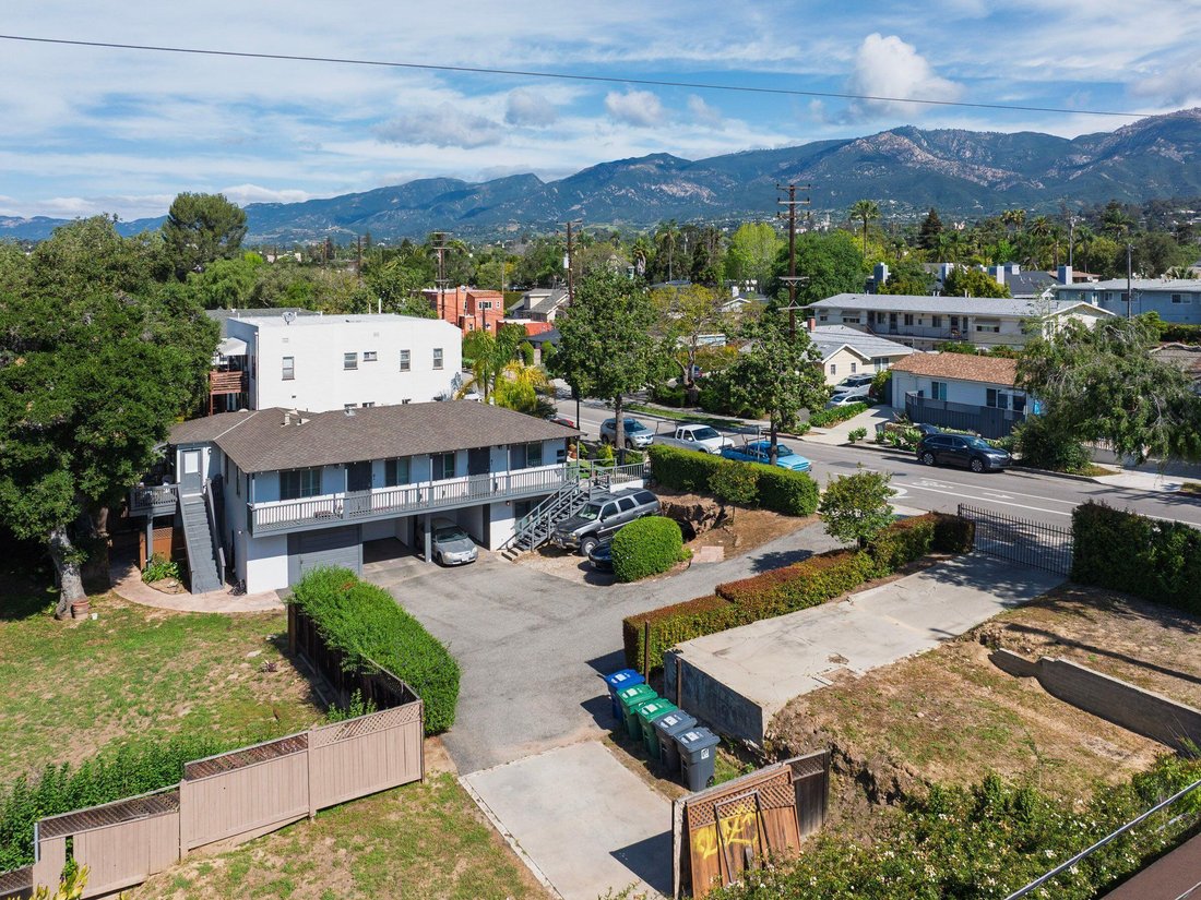 Santa Barbara, California, United States 2 - 18207285